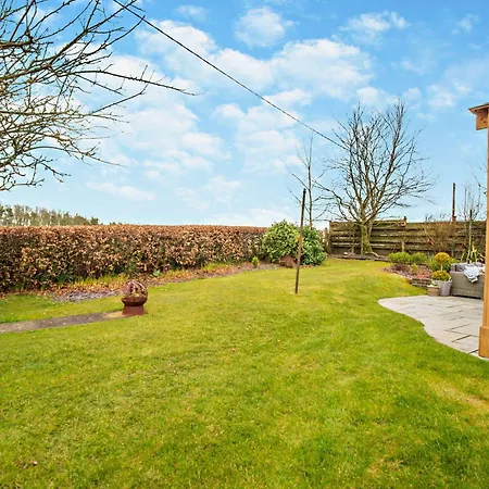 3 Bed In Maryport Oc-82438 * Dearham