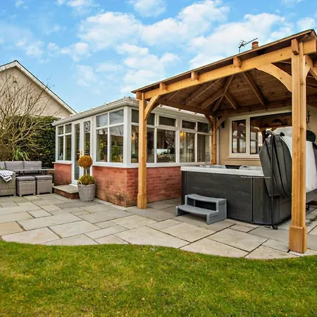 3 Bed In Maryport Oc-82438 *